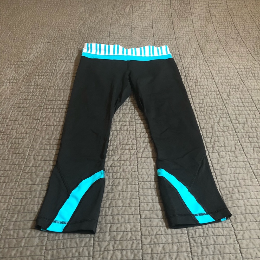 Lululemon cropped workout pants